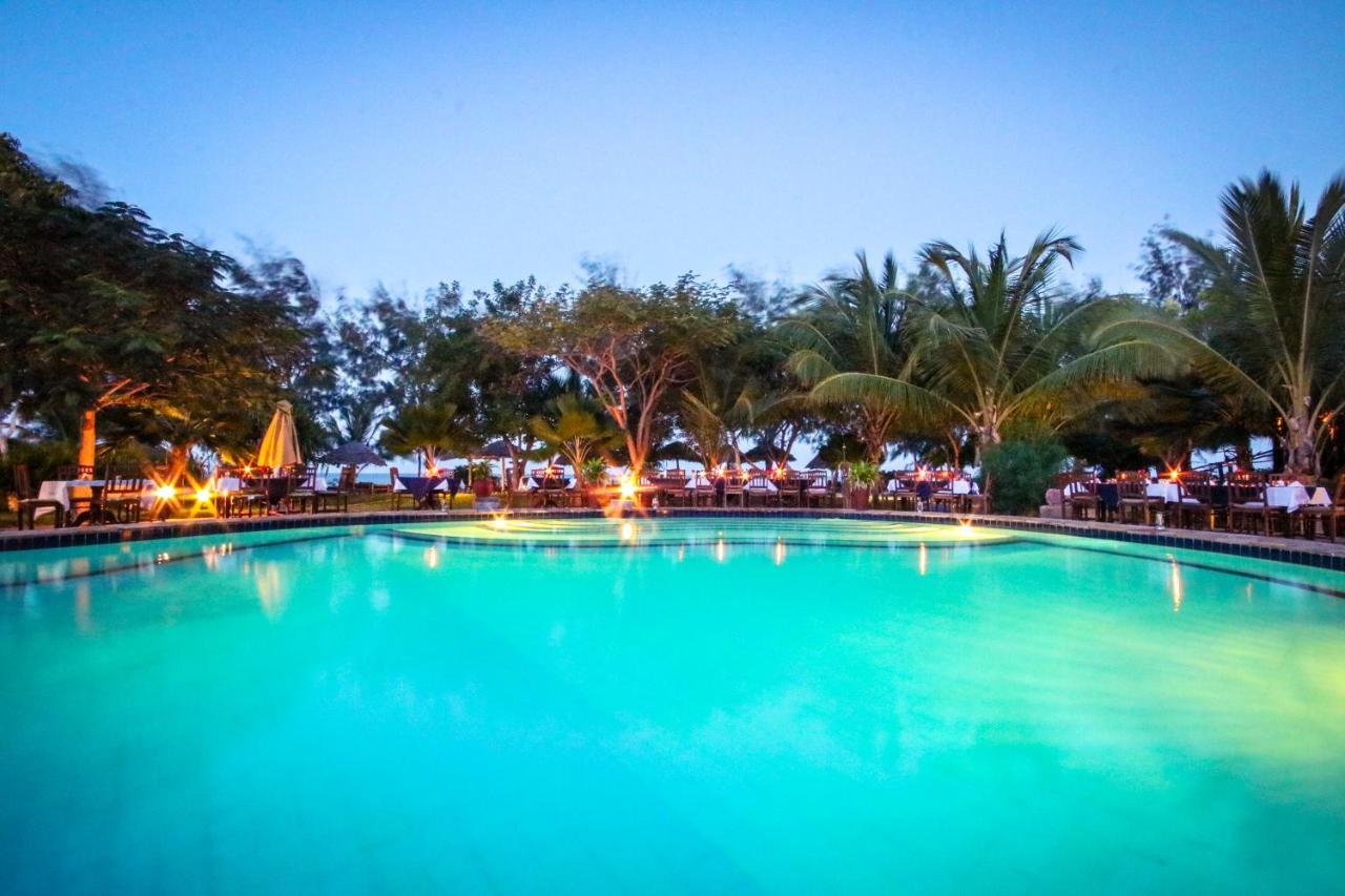 Spice Island Hotel & Resort Jambiani  Exterior photo